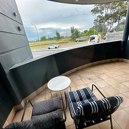 Sydney Airport Suites Екстер'єр фото