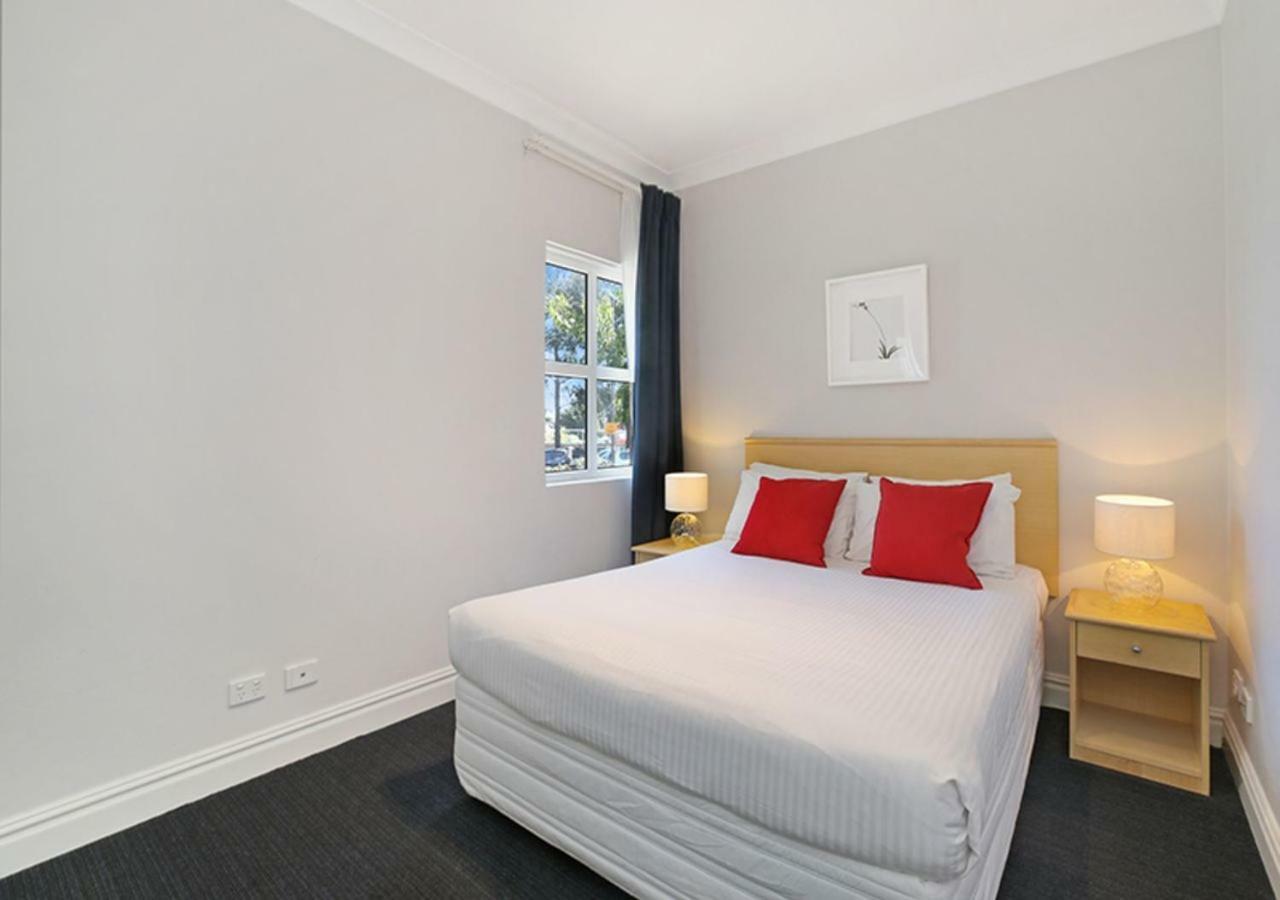 Sydney Airport Suites Екстер'єр фото