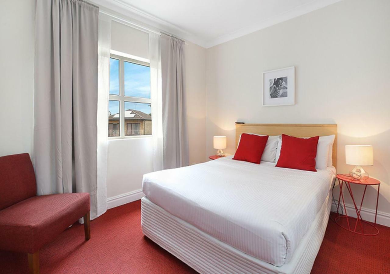 Sydney Airport Suites Екстер'єр фото