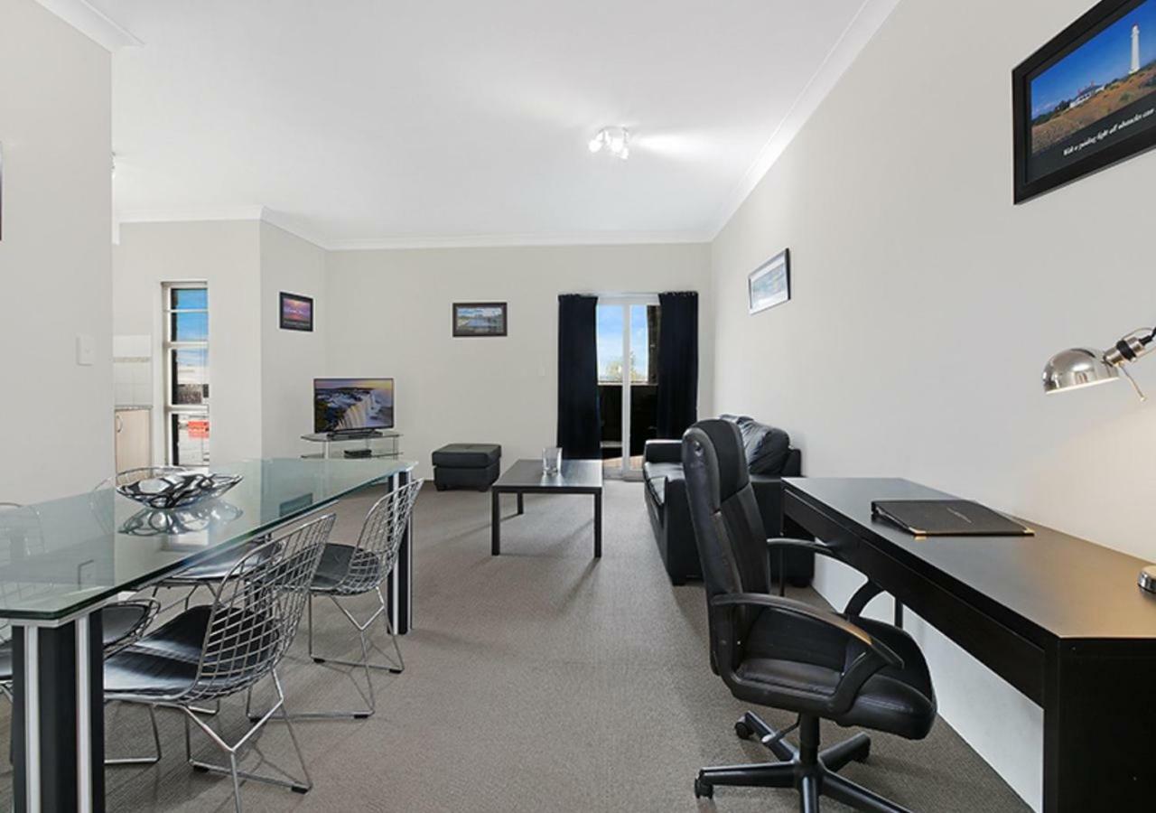 Sydney Airport Suites Екстер'єр фото